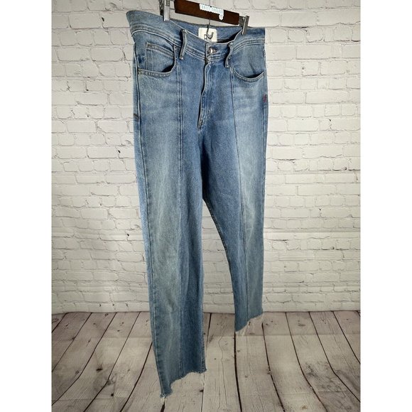 BDG Urban Outfitters Dad Slim Tapered Fit Light Wash Distressed Jeans (36 x 29) - Picture 2 of 13